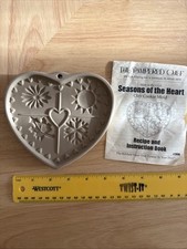 Vintage Pampered Chef Stoneware Seasons Of The Heart Clay Cookie Mold 1997 #2898
