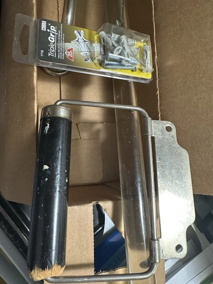 "Toallero de vidrio transparente vintage de 30"", estante de vidrio y soporte de papel higiénico" Foto 4 de 4