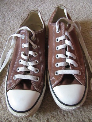 chucks for men