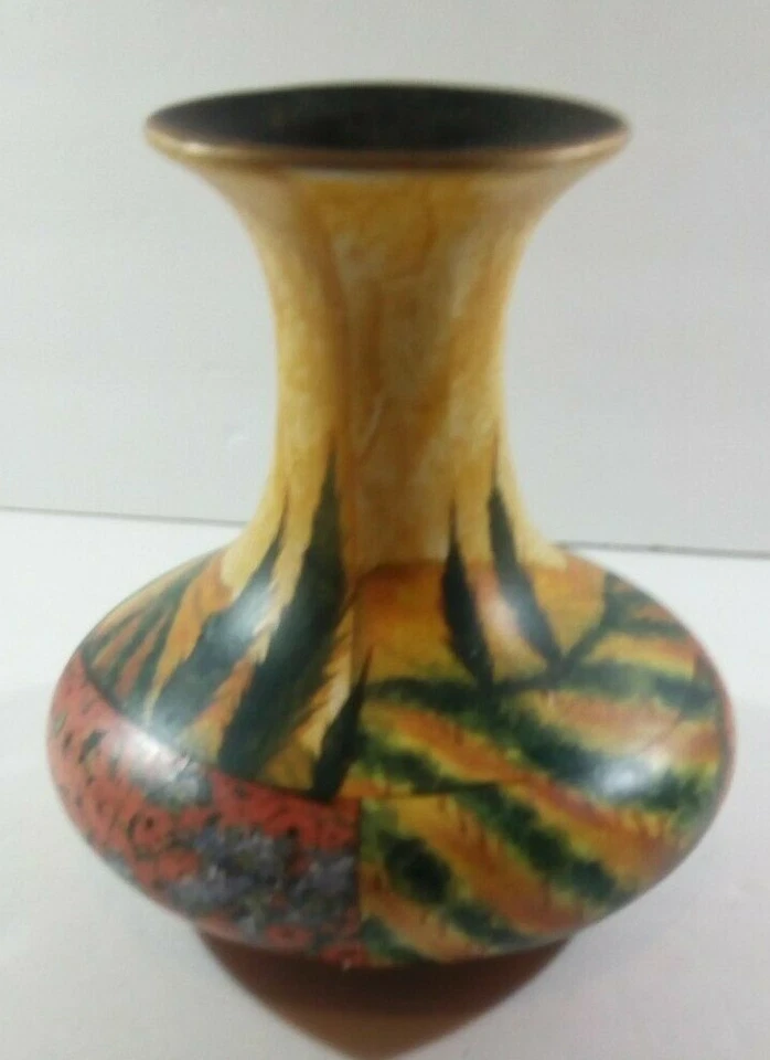 Ваза с африканским принтом декупажный вид, золотая отделка и черный интерьер 6 дюймов в высоту - Изображение 4 из 4