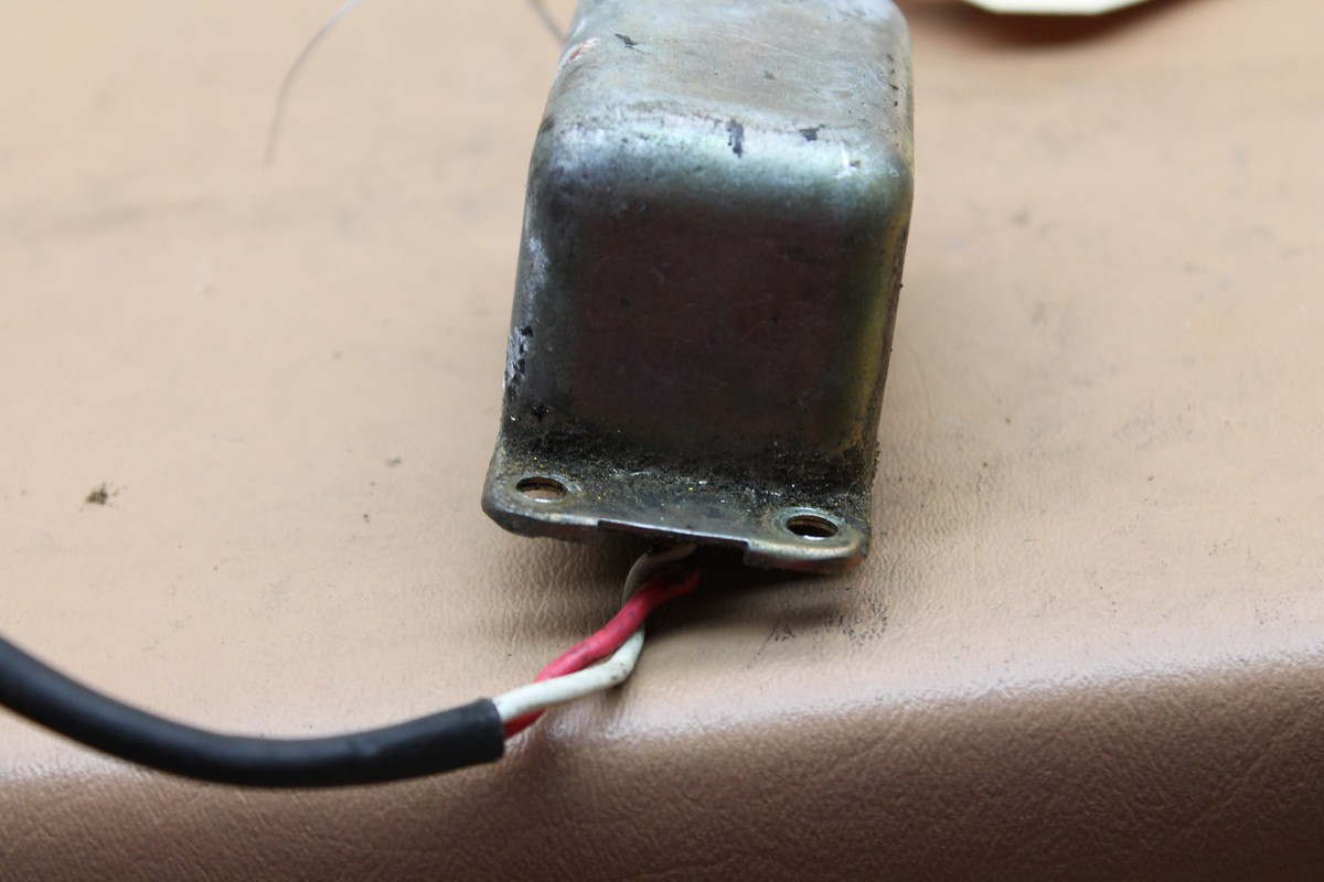 いっしー 1972 KAWASAKI H2 MACH (KSRB7) CDI ECU IGNITION UNIT 21119