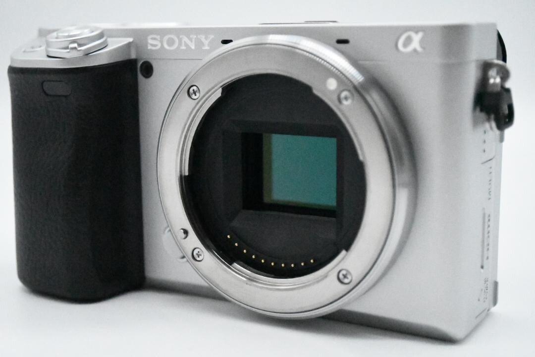 Shutter Count:411】Sony a6400 Double Zoom Lens Kit Silver From