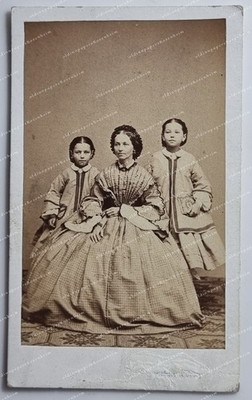 Wien Ohlmütz feine Dame Reifrock Kinder historisches Pichler CDV Foto um 1875