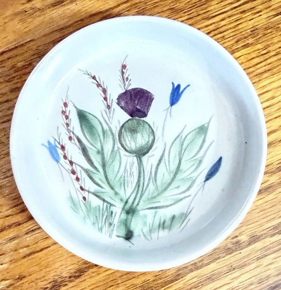 Small vintage Buchan Portobello Scotland 891 Stoneware Thistle trinket dish