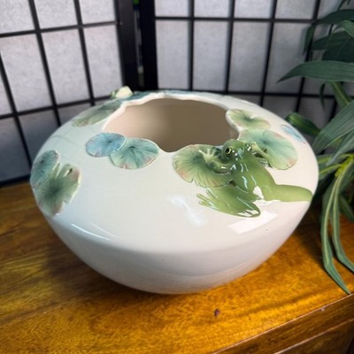 Franz Porcelain Amphibia Frog and Lily Pads Large 3-D Center Bowl Vase Planter