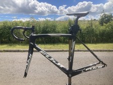 Fuji Gran Fordo, Full Carbon Road Bike Frameset, Medium/Large Size 55cm