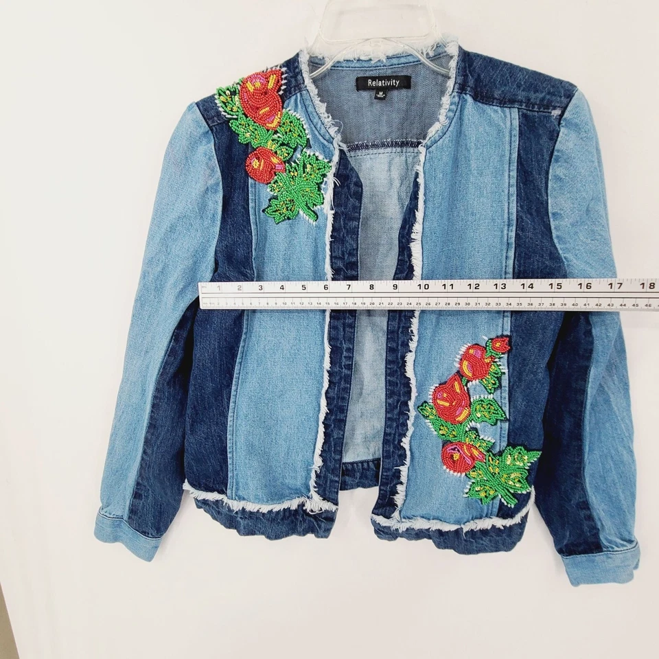 Jaqueta jeans Relativity feminina casual azul incorporada frente aberta tamanho M western - Imagem 4 de 4