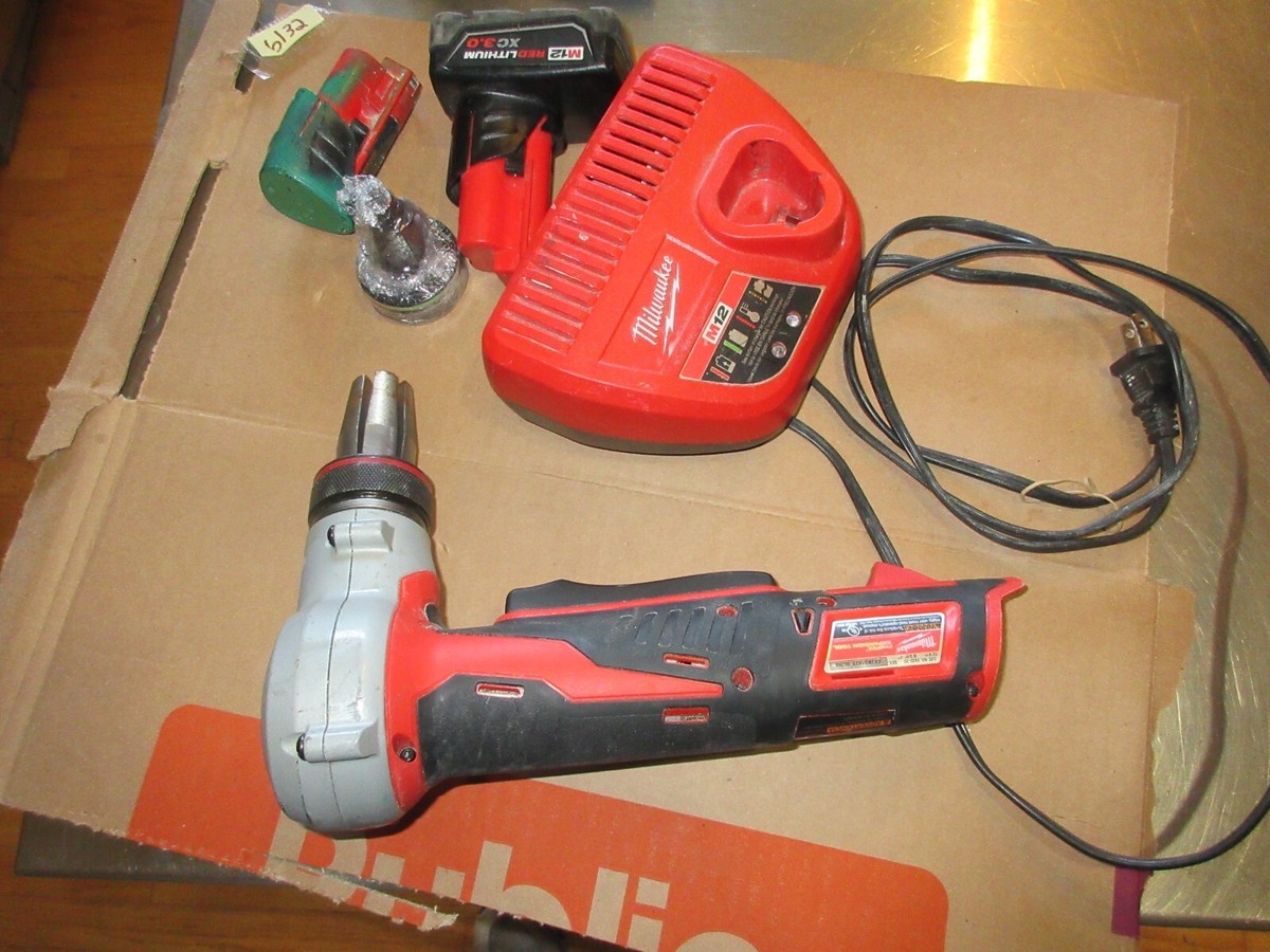 Milwaukee M12 Cordless ProPEX Expansion Tool Kit 2432-20 2 heads