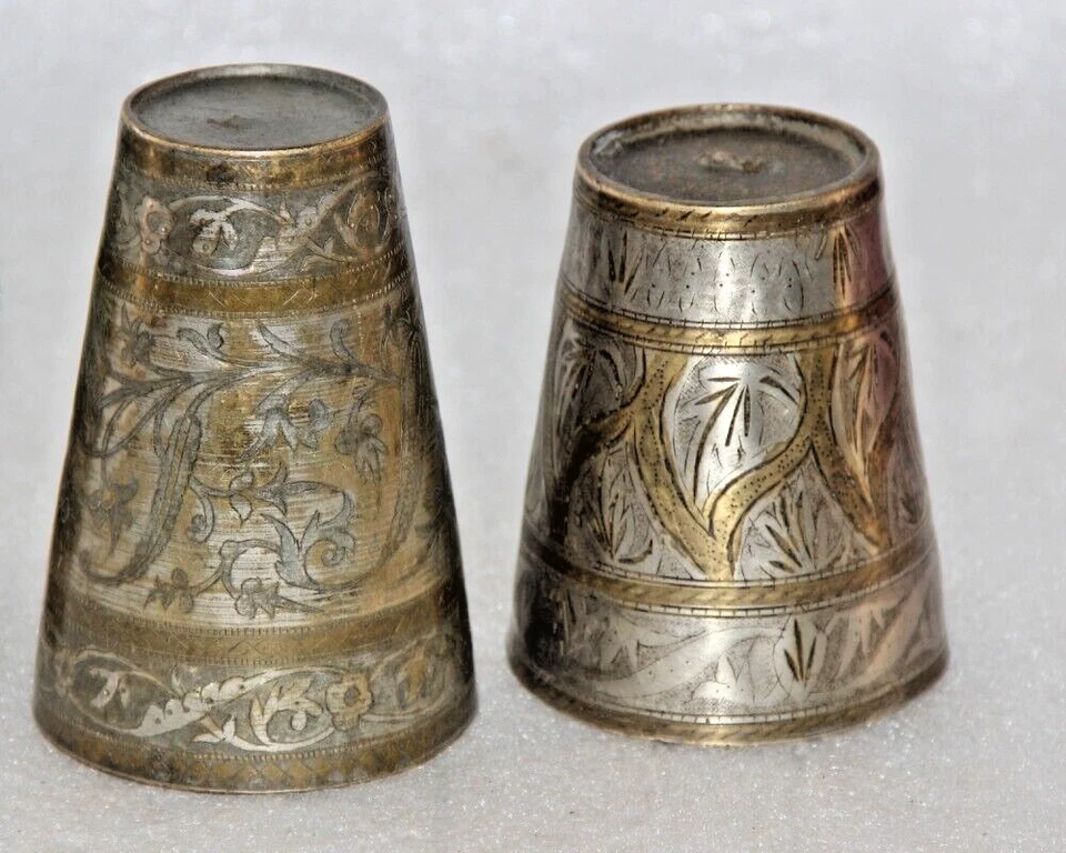 Antiguo vaso de latón original grabado a mano - 13630 Foto 3 de 4