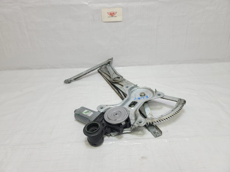 2003-2008 Toyota Matrix Power Window Regulator Motor Front Right Passenger OEM - Image 3 of 4