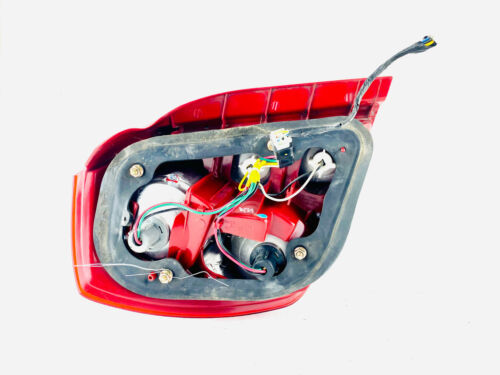 2004 Chevrolet Optra Tail Light Rear Passenger Right Side Lamp 0311-001930 OEM - Picture 6 of 12