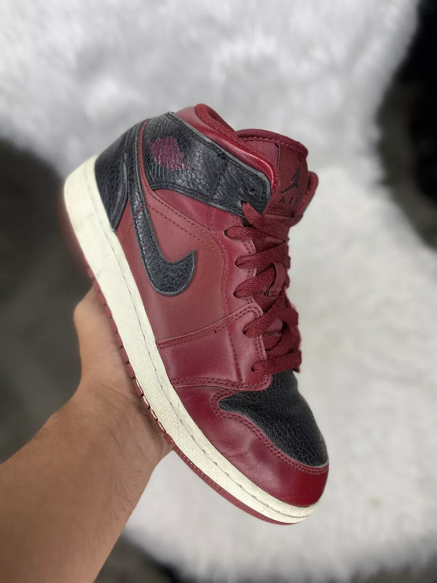 Burgundy and hotsell black jordans