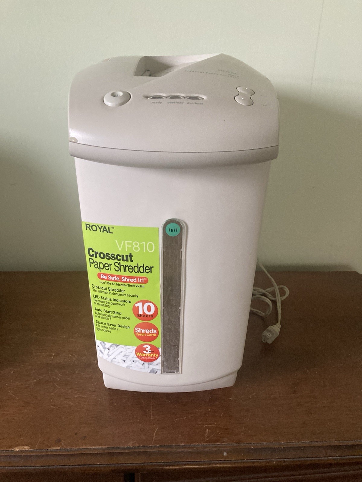 Royal - Vertical Feed Crosscut Paper Shredder VF810