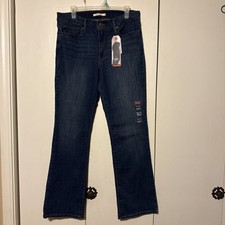 NEW Women's Levis Slimming boot cut 32x32 Dark Blue stretch fit