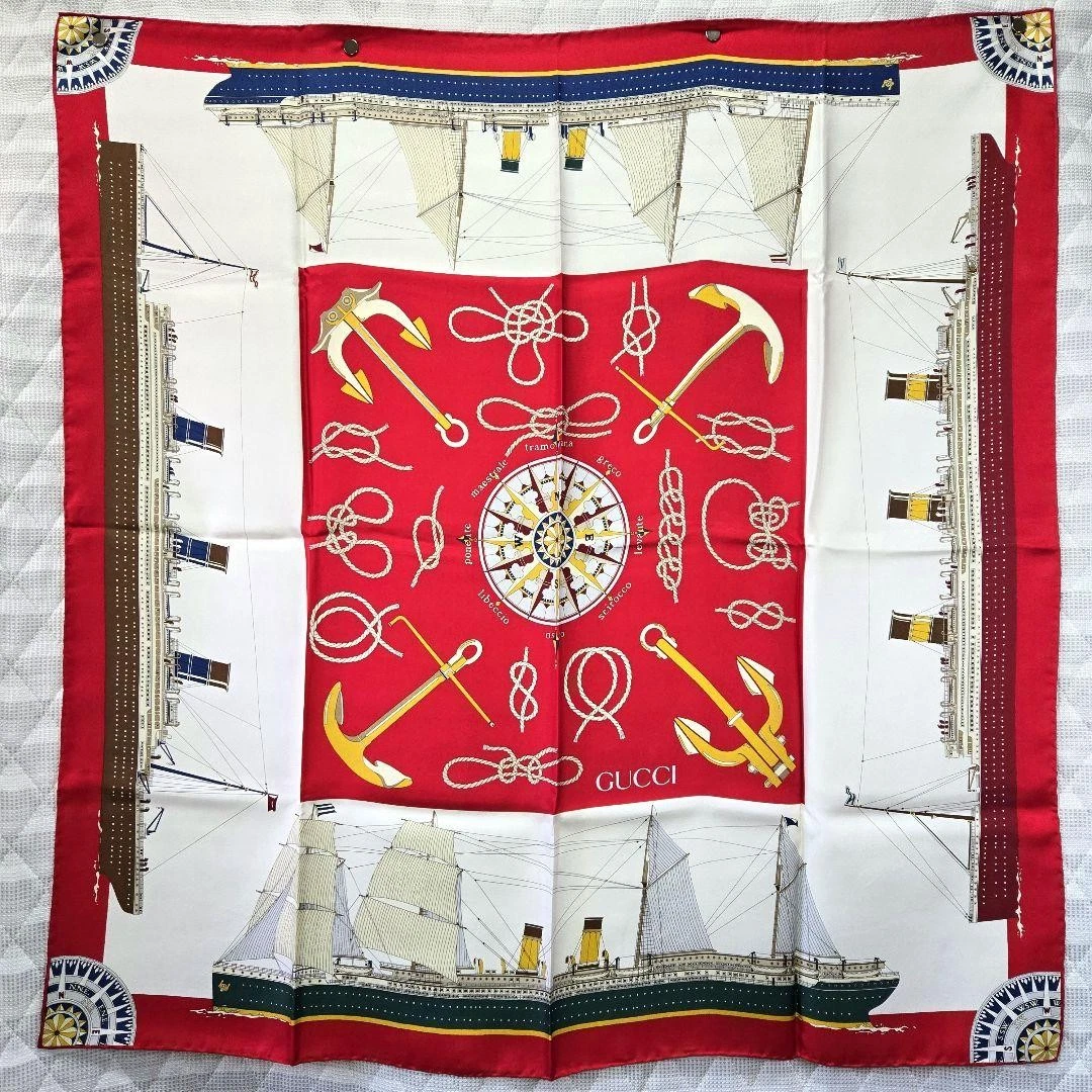 Grande écharpe en soie GUCCI voilier ancre rouge blanc
