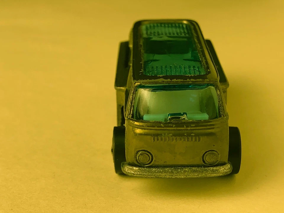 Volkswagen Beach Bomb 1969 Hot Wheels Redline. Oliva. Bonita forma. Foto 2 de 4