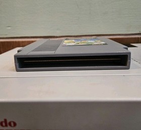 1985 Nintendo Entertainment System NES-001  w/ 2 Controllers + Ninja Turtle Game