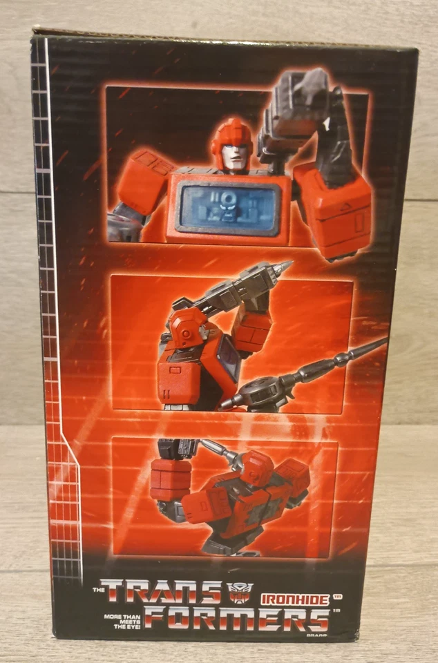 Transformers Ironhide Bust Diamond Select Toys Limited Edition 131/1000 - Image 4 of 4