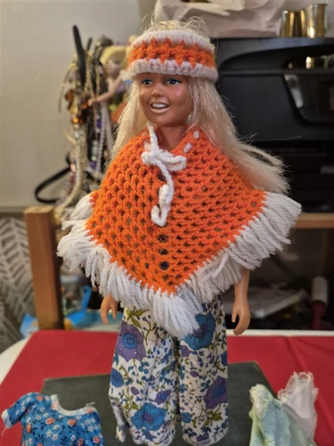 Vintage 11.5" Dusty Action Girl Fashion Doll  Kenner 1974 3 Outfits & 70's Shaw