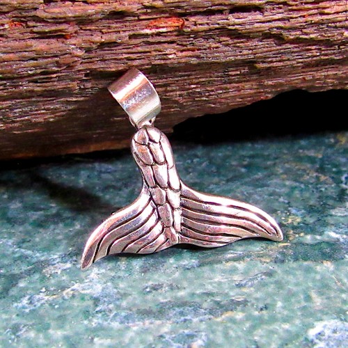 Solid 925 Sterling Silver Mermaid Fish Tail Pendant - Whale Tail Jewelry Charm - Picture 1 of 7