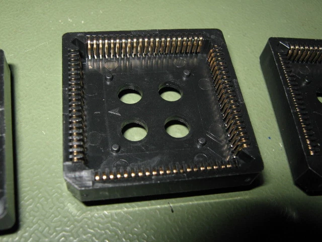 5 Stück - IC-Fassung PLCC-84 - Kontakte vergoldet  Socket 84-polig Sockel 84-pin - Bild 2 von 4