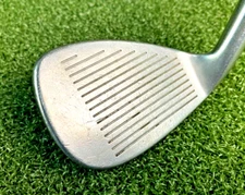 American Tour Pitching Wedge / RH / Stiff Graphite ~36" / VGC / jl0907