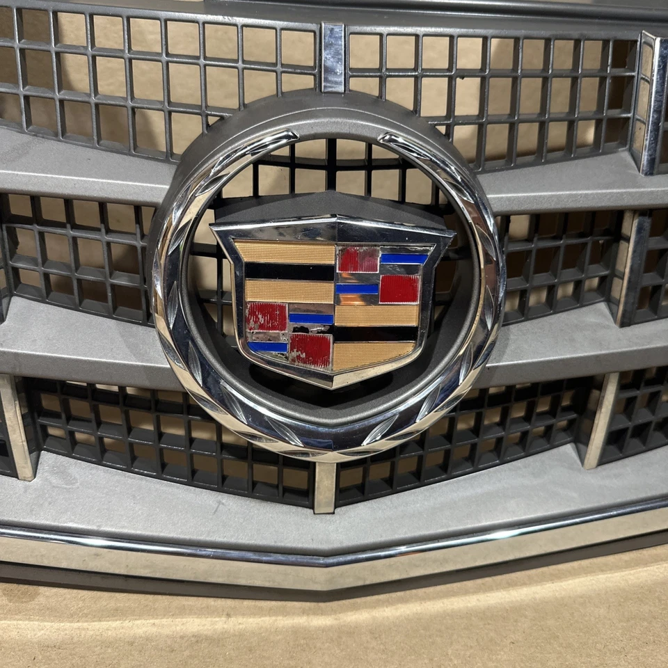 2008 - 2011 Cadillac STS передний бампер верхняя центральная решетка решетка с эмблемой - Изображение 4 из 4
