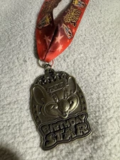 Chuck E Cheeses Exclusive Red Logo Souvenir Birthday Star Medal Necklace RARE