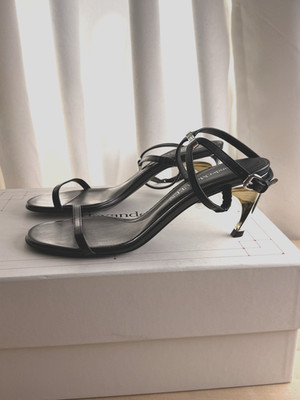 Alexander McQueen Woman's Faun Lux Sandals Black 7.5 US/38 EU Gold Silver Heel