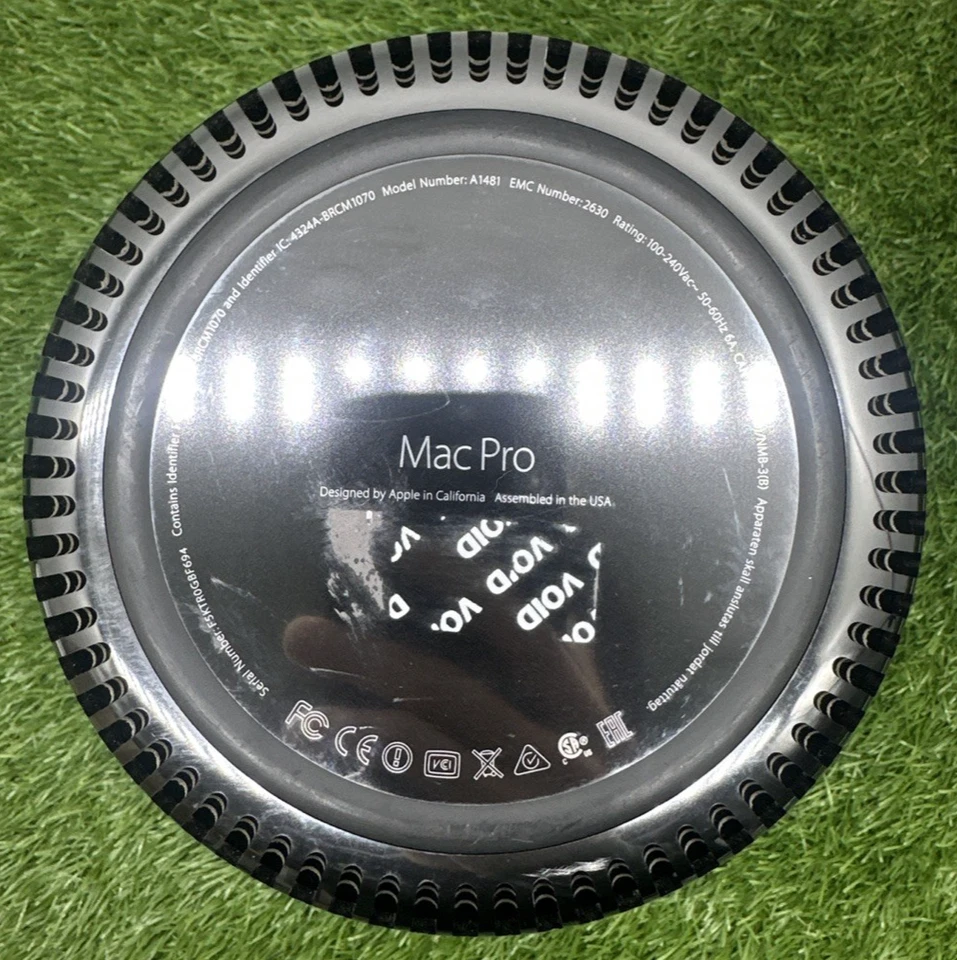 Apple Mac Pro A1481(2013) Xeon 8-Core@ 3.0GHz 64GB RAM 1TB SSD FirePro D700 X2 - Image 4 of 4
