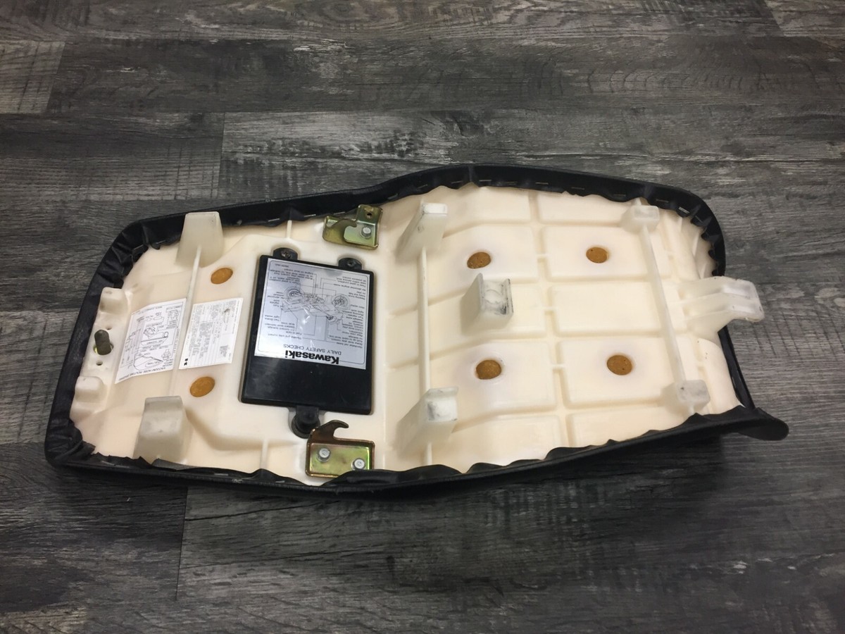 Kawasaki 1993-2005 ZX6 ZX6E ZX600 E ZZR600 Ninja Seat OEM Kawasaki 1993-2005 ZX6 ZX6E ZX600 E ZZR600 Ninja Seat OEM