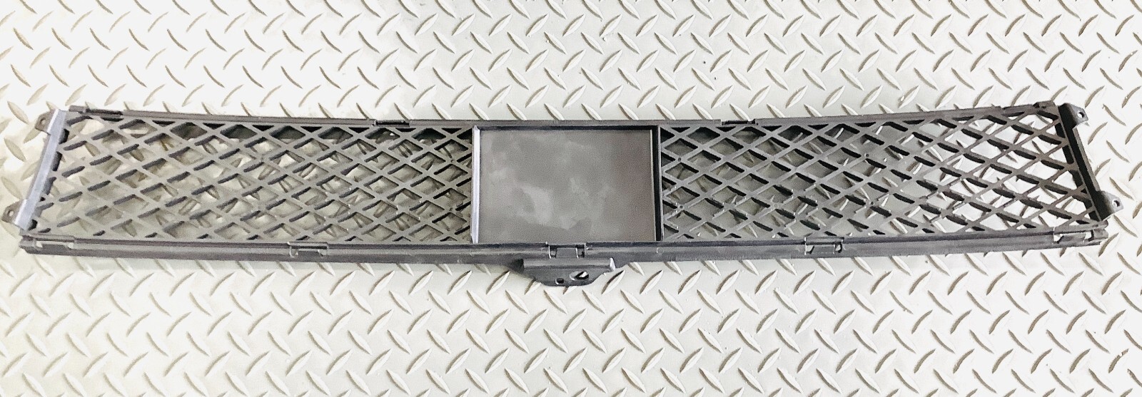 ⭐ROLLS ROYCE WRAITH⭐ OEM LOWER FRONT GRILLE 51117370550