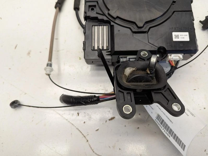 Conjunto de motor de puerta corredera eléctrica para pasajero trasero Honda Odyssey 2018-2025 Foto 3 de 4