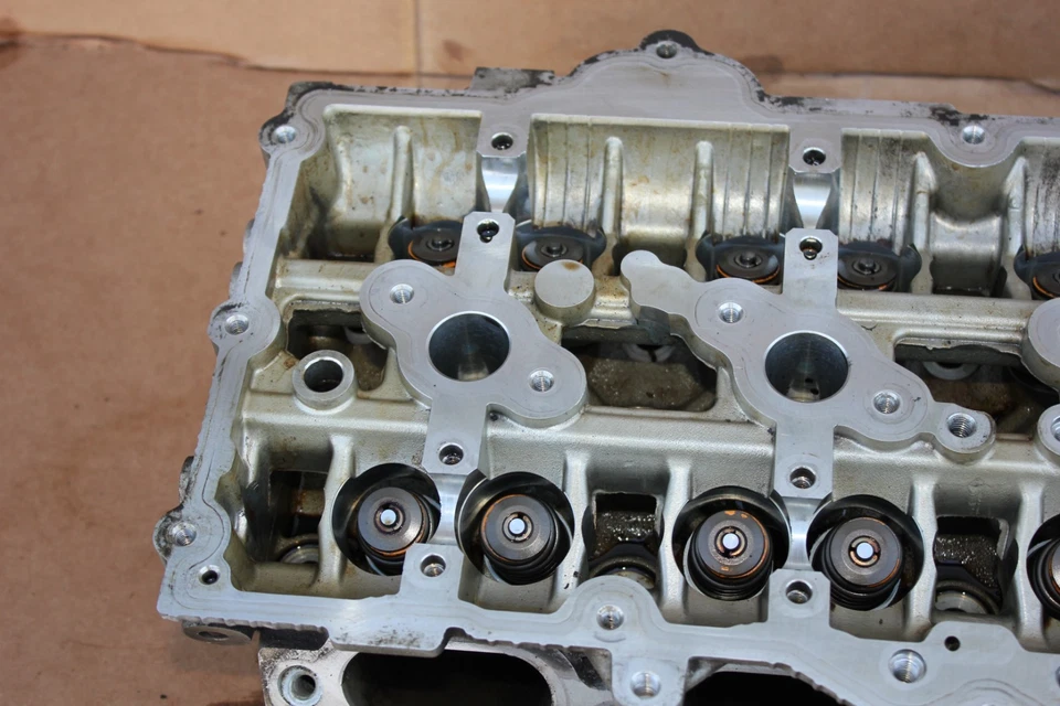 Culata izquierda Hyundai Santa FE 2015 516R5-3CA00 OEM Foto 3 de 4