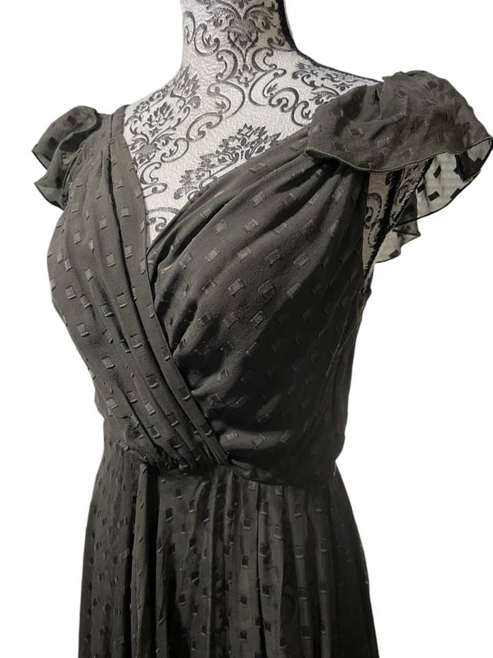 Corey Lynn Calter 100% Silk Sheer Dress Green Textured V-Neck Sleeveless - Image 4 of 4