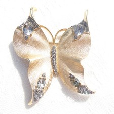 VINTAGE ALFRED PHILIPPE CROWN TRIFARI GOLD TONE RHINESTONE BUTTERFLY BROOCH
