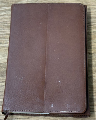 Holy Bible New International Version Ultra Thin Large Print Reference 1999