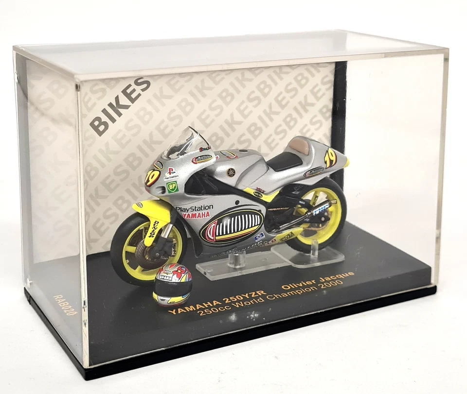 Moto Ixo 1/24 Yamaha 250 YZR 250CC WC 2000 Olivier Jacque 8cms Foto 2 de 4