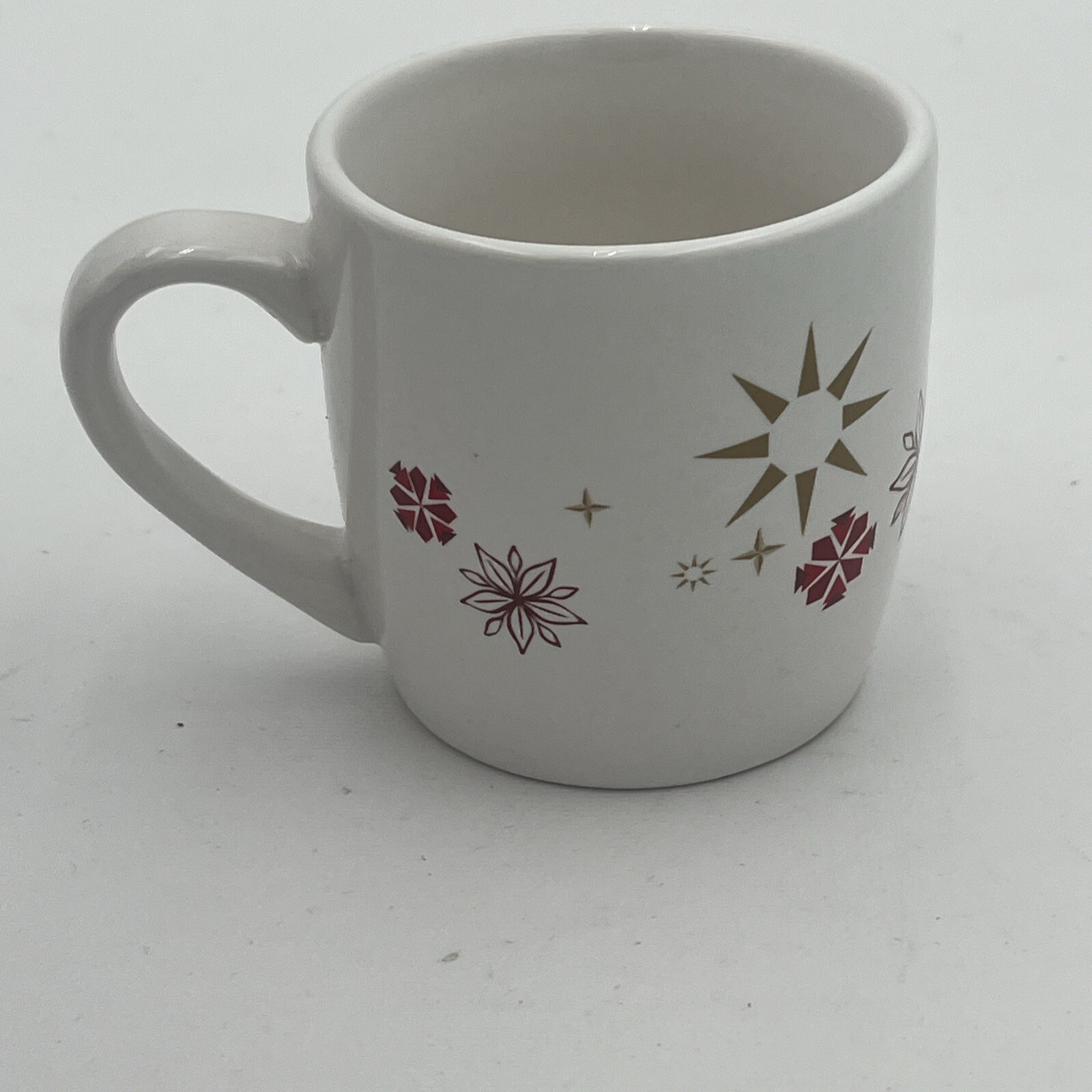 Starbucks 11 oz. White with Red Gold Snowflakes Holiday Mug EUC3.25” Tall