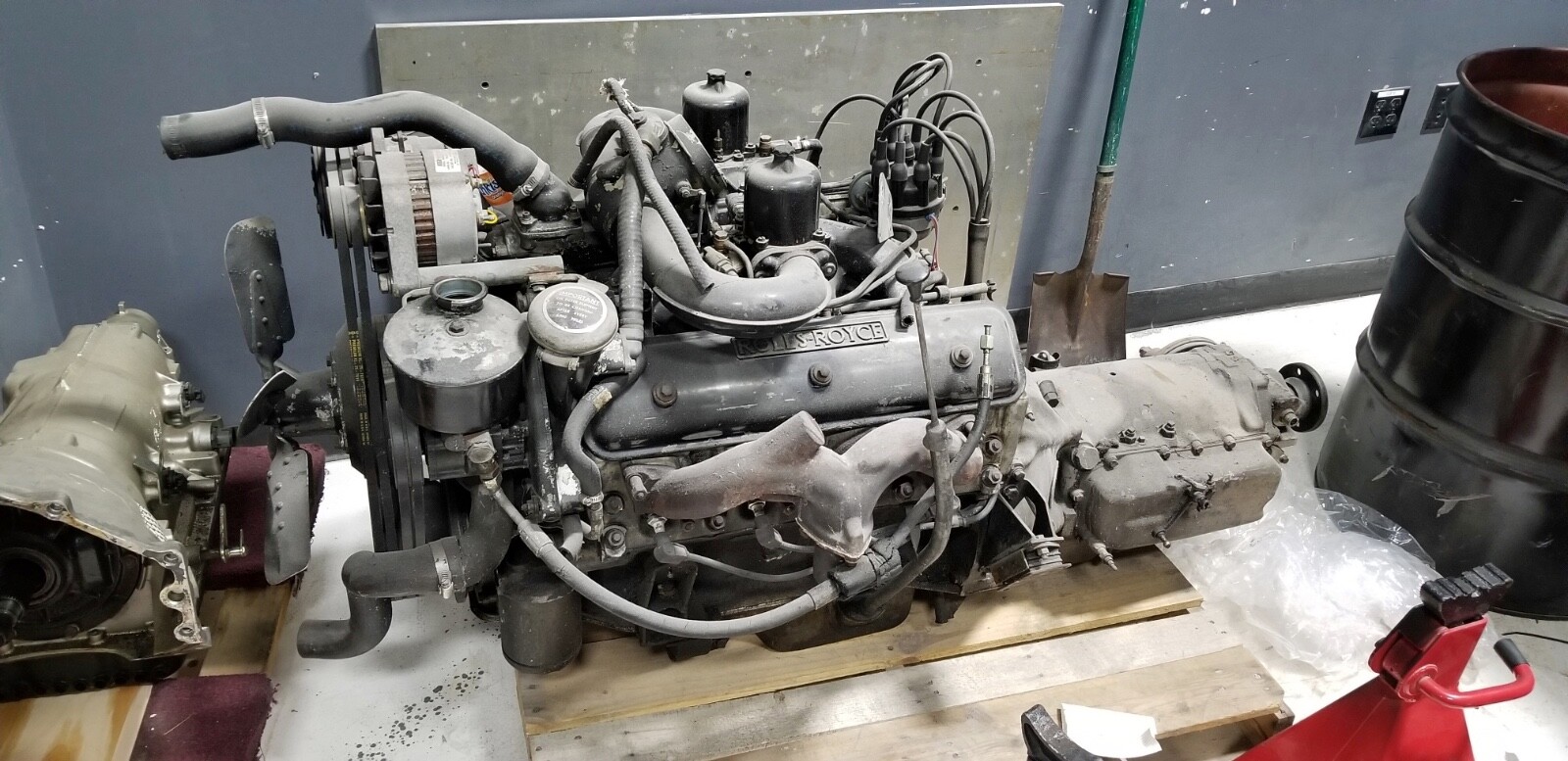 ROLLS ROYCE PHANTOM V, CLOUD, BENTLEY V8 MANIFOLD. WORLDS LARGEST USED INVENTORY