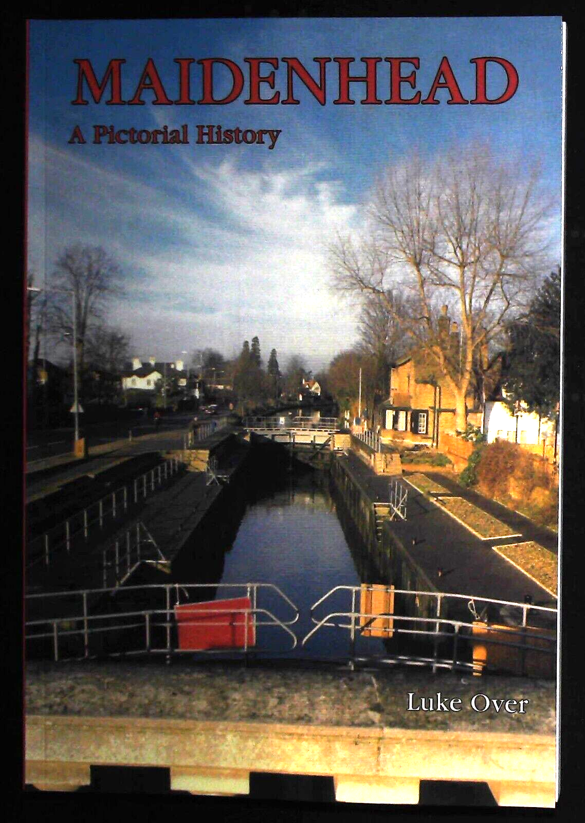MAIDENHEAD History Book in old Photographs New Softcover