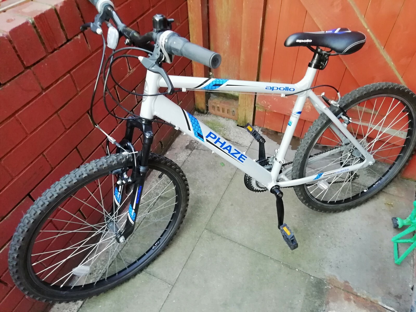 Mens Mountain bike (Apollo Phaze26 ) Mens Mountain bike (Apollo Phaze26 )