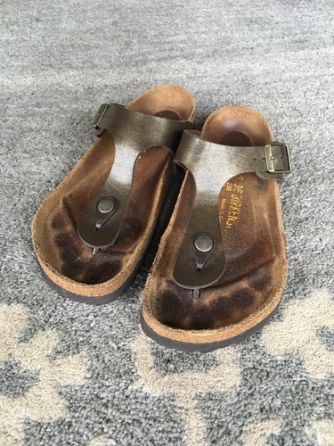 Birkenstock Gizeh Black Womens Sandals Size 39 EU >>> Read more reviews of the product by 