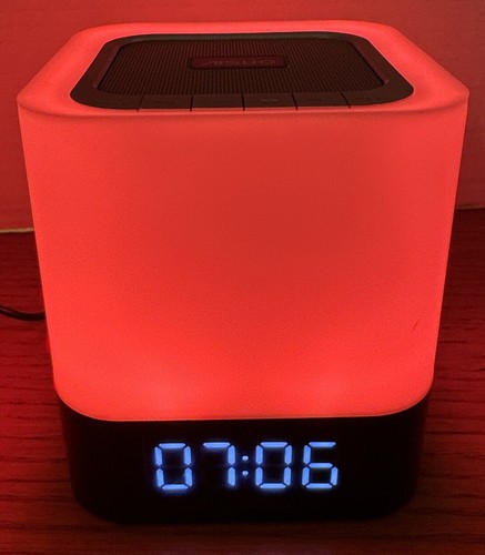 Lámpara de noche táctil Aisuo, reloj despertador, reproductor Bluetooth probado - Imagen 8 de 10