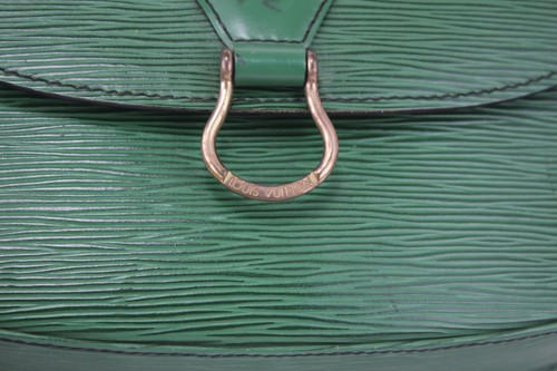 LOUIS VUITTON Saint Cloud Green Epi Crossbody Bag Shoulder Bag Purse France - Picture 13 of 24