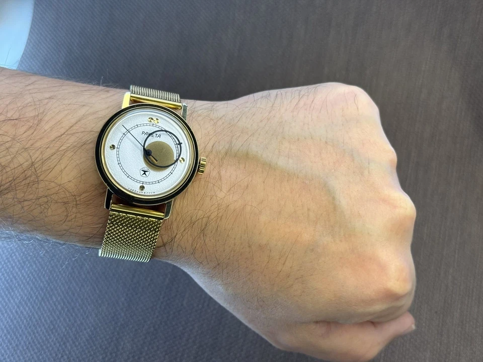 Reloj de pulsera mecánico soviético dorado vintage Raketa Copérnico para hombre años 90 Foto 3 de 4