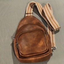 Women's CLUCI Small Sling Bag