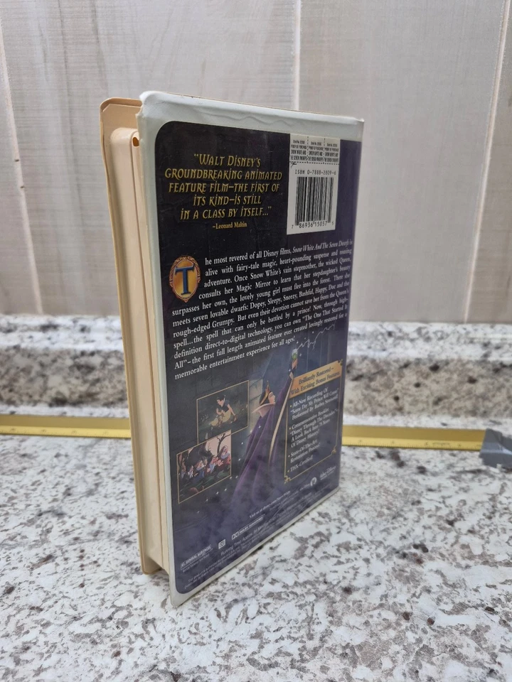 Snow White and the Seven Dwarfs VHS 2001 Animated Platinum Edition Disney - Image 2 of 2
