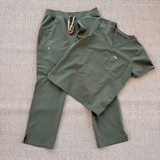 FIGS Scrub Set Womens Green Medium Catarina Shirt with Large Kade Pants PO 5700