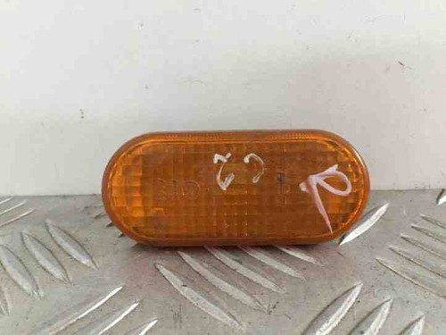 VW PASSAT Variant B5 3B6 Kotflügelblinker vorne rechts 3B0949117 2.50 21445302